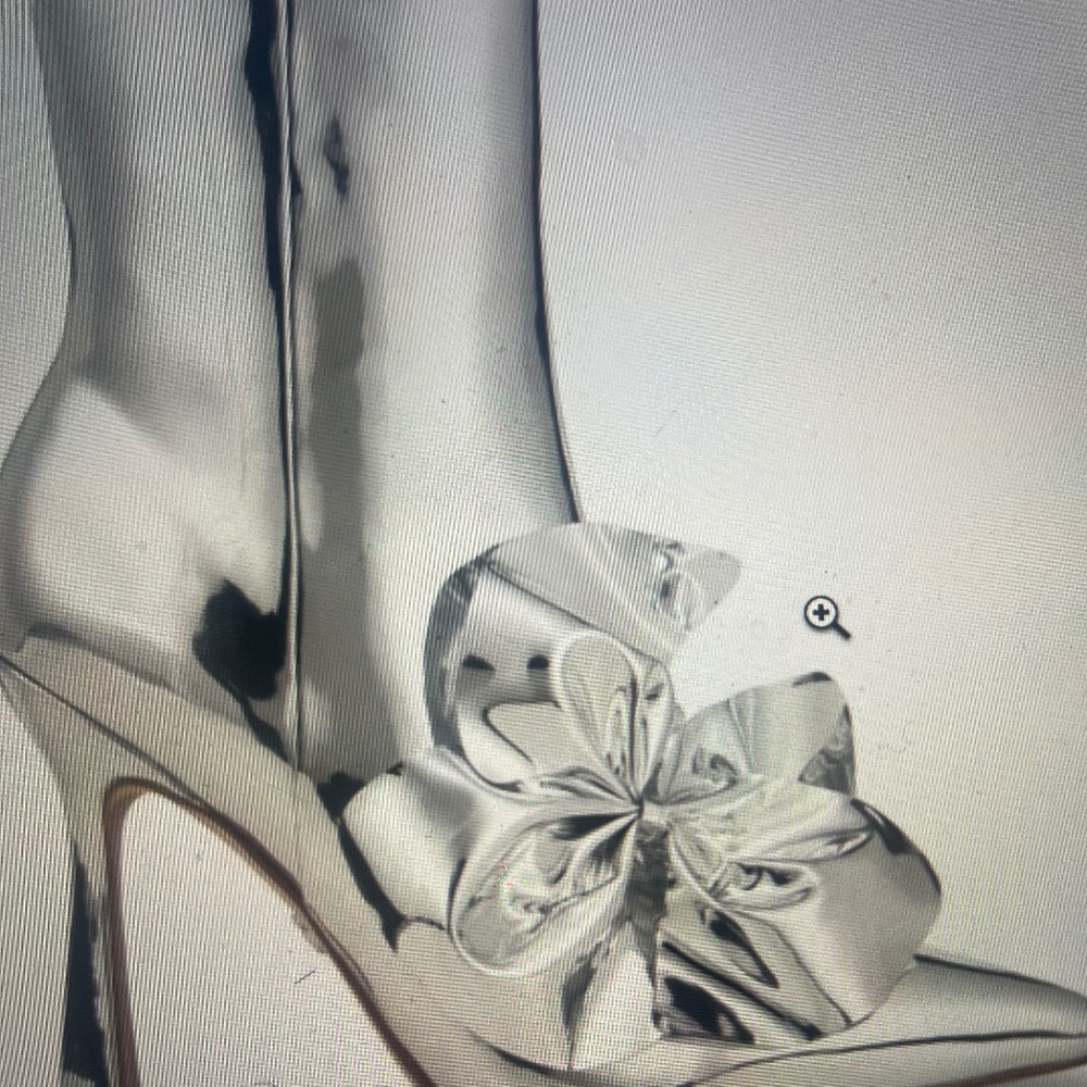 Sam Edelman Esmae 2 Liquid Metallic Silver Bow  Booties SZ VARIOUS ORIG. $200.00